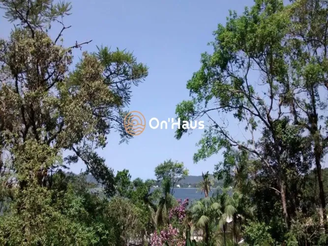 Terreno à venda na Lagoa da Conceição 2.220,10m² - Florianópolis SC