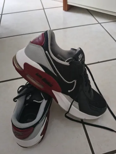 Tênis Nike Air Max 42 pouquíssimo uso.