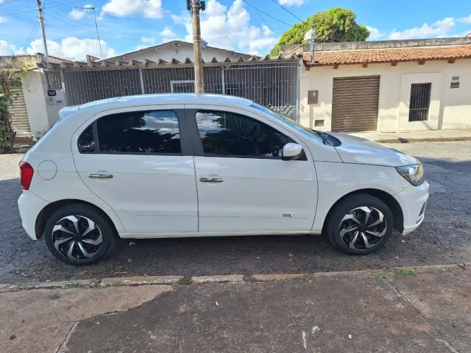 Volkswagen Gol GERAÇÃO VII 1.0 12V FLEX MEC. 4P 2021