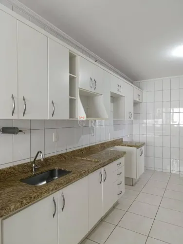 Apartamento com 3 quartos, Setor Universitário - Rio Verde