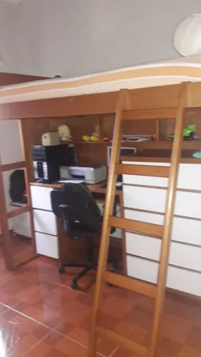 Beliche + comoda+ mesa de computador + armário de 1 porta.