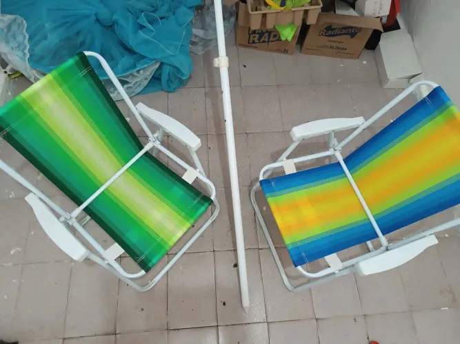 Vendo 2 cadeiras de praia pra adultos 