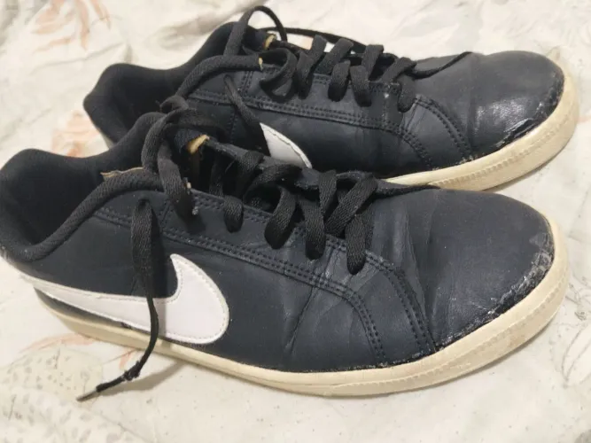 Tênis Nike Royale