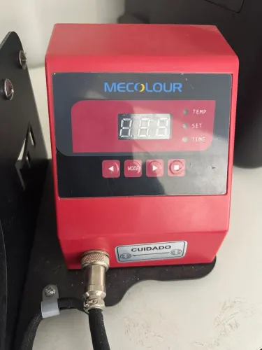 Prensa térmica para canecas 