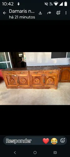 Buffet de madeira 