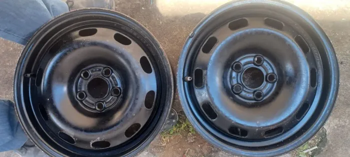 3 Rodas VW aro 15" - 5 furos