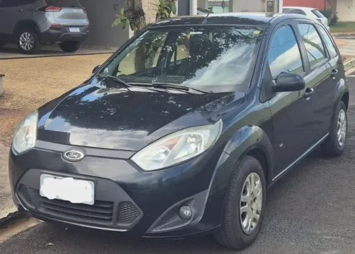 Ford Fiesta SE 1.6 8V Flex 5P 2014