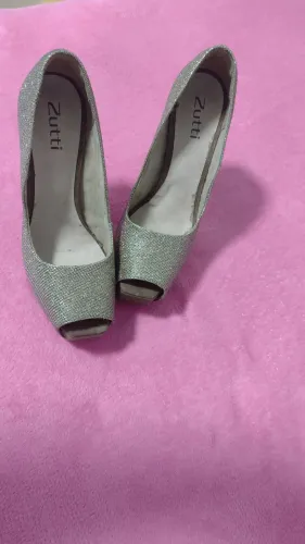 Sapato 35 scarpin zuti