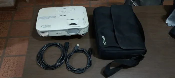 Projetor Epson x12 FullHD 1920x1080P 2800 Lumens +200 Polegadas LÂMPADA NOVA