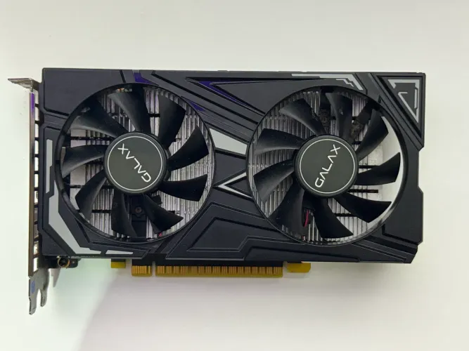 Gtx 1630 4gb + ssd 240gb SATA
