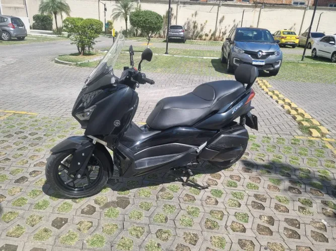 Xmax 250 2022 em estado de 0km