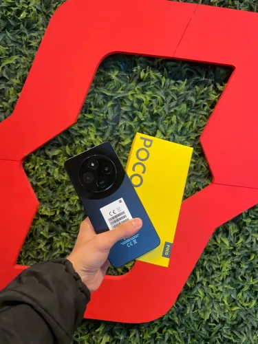 Poco c75 usado preto
