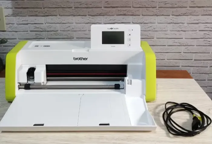 Máquina De Recorte Scanncut Brother Sdx85 127v