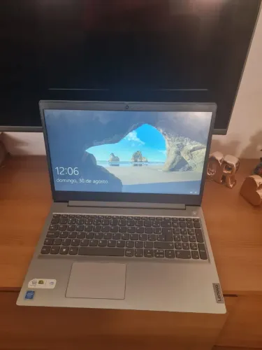 Notebook Lenovo usado (PRECO NEGOCIAVEL)