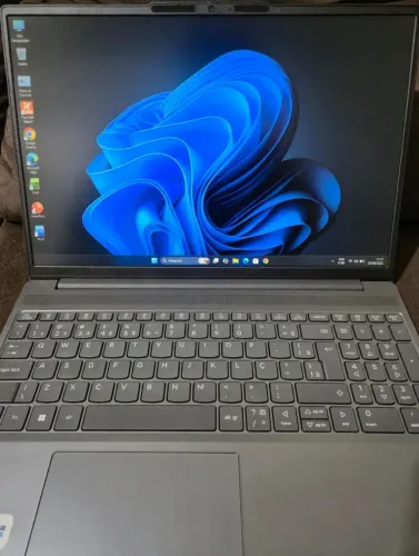 Notebook lenovo i5 13ª geração + 24 GB ram + 256 gb