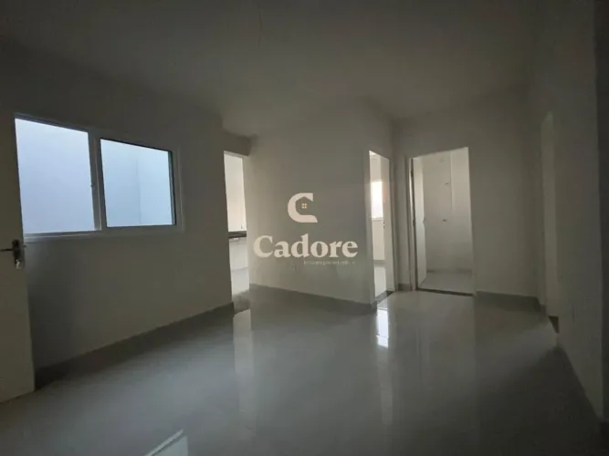 Apartamento à venda no Novo Mundo com 2/4 , elevador e garagem coberta