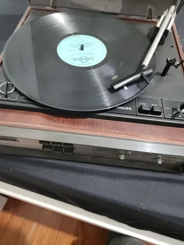 Toca Philips 561 automatic