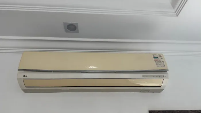 PROMOÇÃO- Ar-condicionado LG 18.000 BTU/h - 220 V