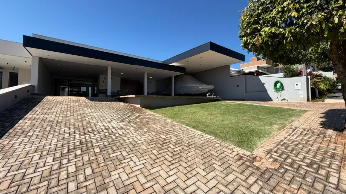 Casa à Venda em Condomínio Aguas de Porto Rico - Porto Rico - PR