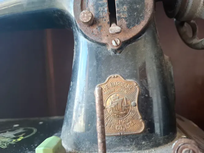 Máquina de costura antiga