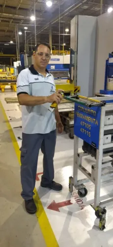 Operador de dobradeira freelancer 