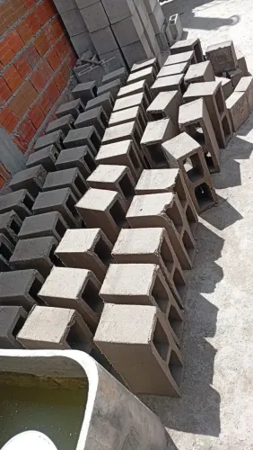 Vendo bloco de concreto