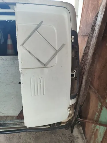Porta traseira Fiorino