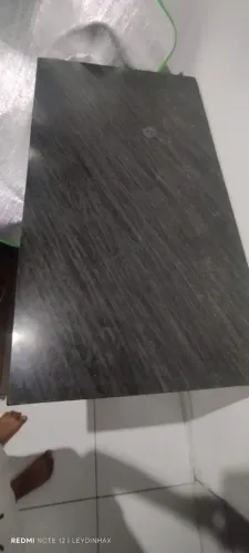 Mesa de mármore