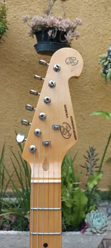 Guitarra SX hanmade