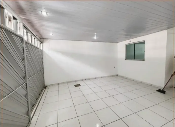 Vende-se casa na Condor