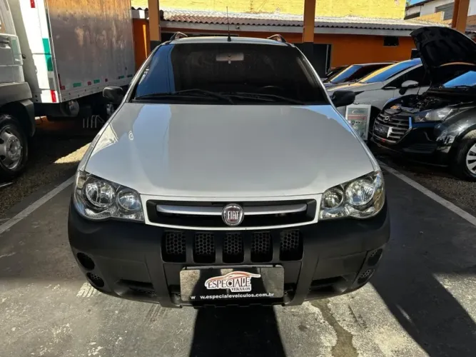 Fiat Strada 1.4 MPI Fire Flex 8V CE 2012