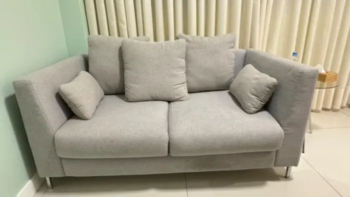 Sofá namoradeira 3 lugares