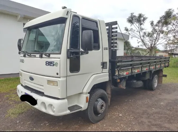 Ford cargo 815 impecável