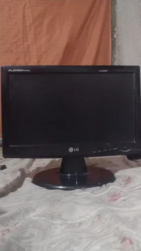 Monitor LG Flatron W1943C 19" - Liga e Desliga + Manchas e Listras na Tela - Sucata / Reti