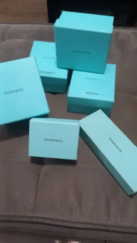 6 caixas Tiffany & Co