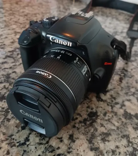 CANON T3 LENTE 18-55, FLASH YN565 EXII E 2 BATERIAS