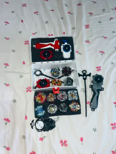 Kit Beyblade Burst completo