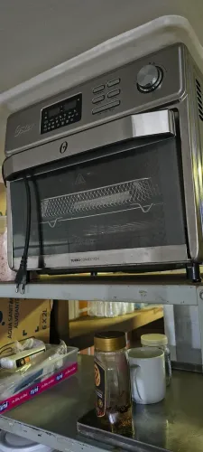 Forno Oster Airfryer 25litros, seminovo