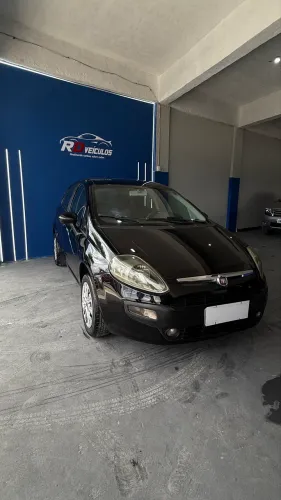 Fiat Punto Attractive 1.4 Fire Flex 8V 5P 2014