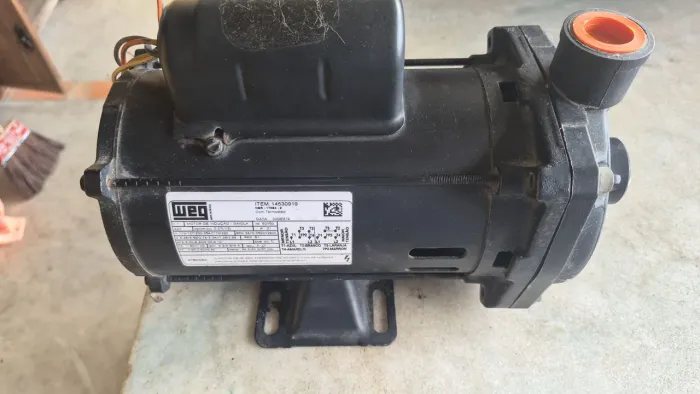 Bomba de Água 127/220 bivolt