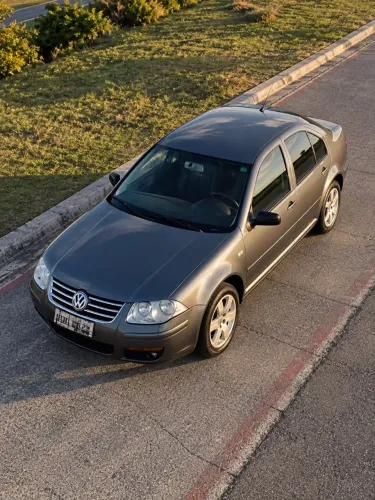 Volkswagen Bora 2.0/ 2.0 Flex 8V Aut. 2009