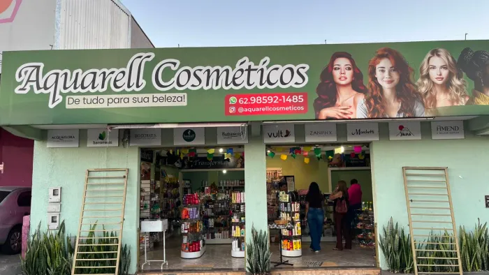 LOJA DE COSMÉTICOS PONTO NA AVENIDA PRINCIPAL