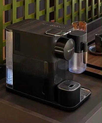 Vendo maquina de café nespresso