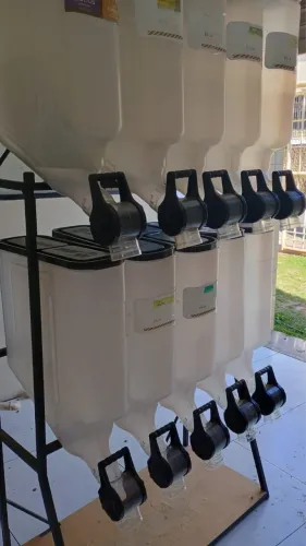DISPENSER DE RAÇÃO 