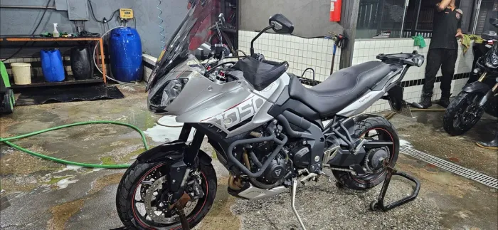 Triumph tiger sport 1050. Segundo dono.