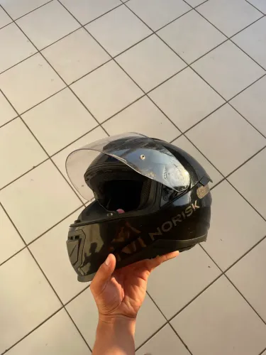 Norisk Preto esportivo
