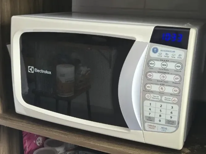 Micro-ondas Electrolux MTD30 20 Litros Branco 127V
