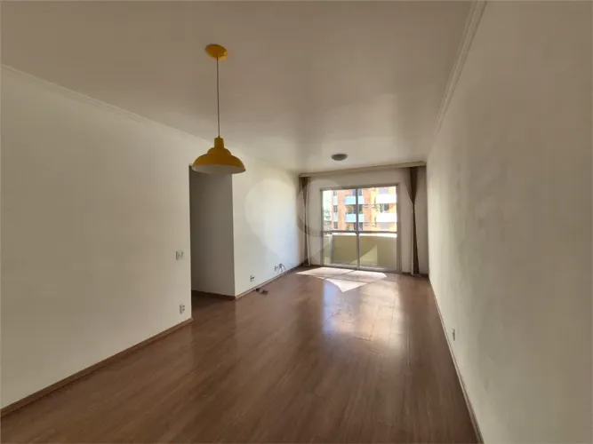 Apartamento à venda com 3 quartos, sendo 1 suíte, no condomínio Piazza Florença, São Paulo