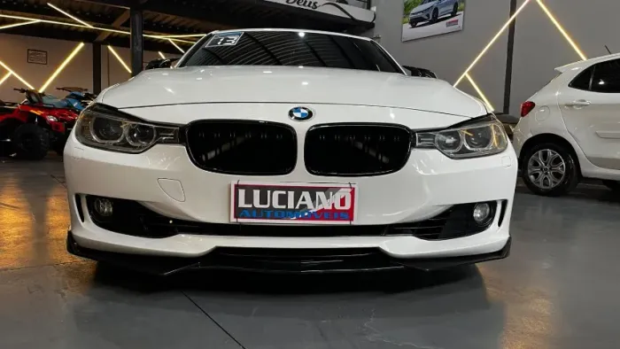 BMW 320I A 2.0 Turbo/activeflex 16V 184cv 4P 2013