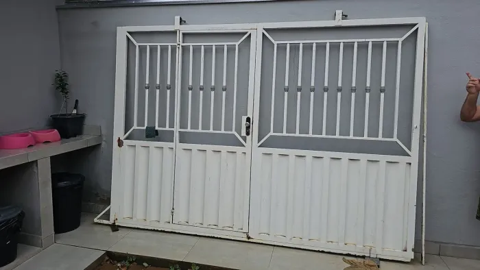 Vende-se portão USADO
